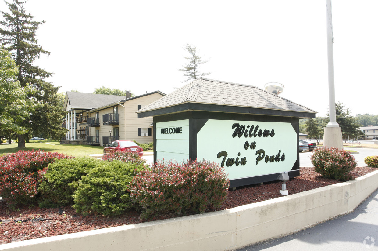 Foto del edificio - Willows on Twin Ponds