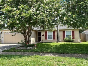 Building Photo - 9007 Bridgecreek Dr W