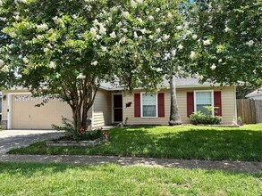 Building Photo - 9007 Bridgecreek Dr W