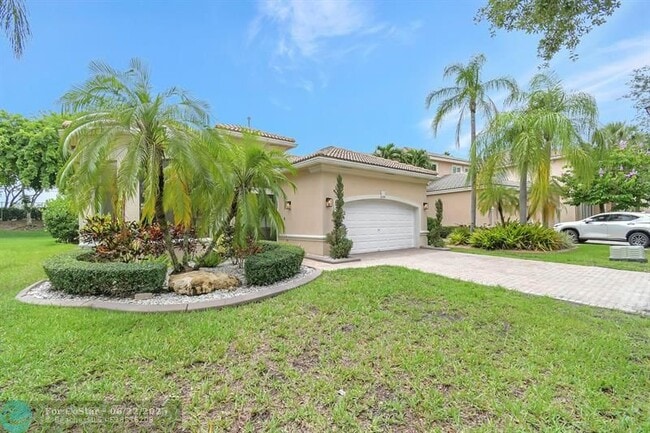 Building Photo - 6041 SW 195th Ave