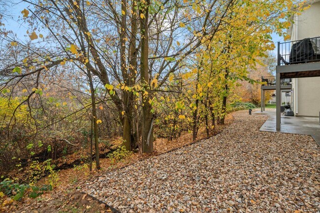 Foto del edificio - 645 S Plum Creek Ln E