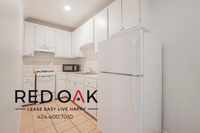 Foto del edificio - 706 N St Andrews Pl