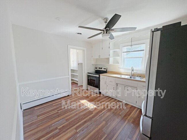 Foto del edificio - 2902 Irisdale Ave