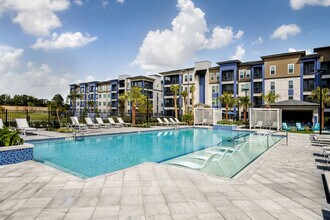 Building Photo - Verve