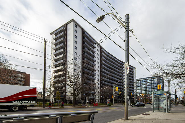 Building Photo - Lord Dufferin Apartments