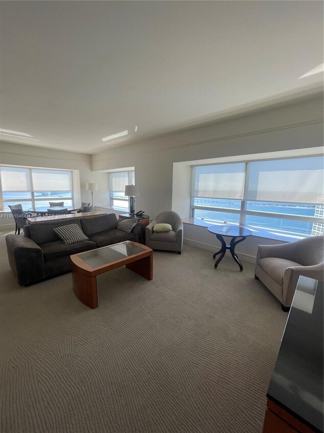 Primary Photo - 1435 Brickell Ave
