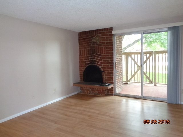 Foto del edificio - Wonderful 1 BR/1 BA Ground Floor Condo in ...