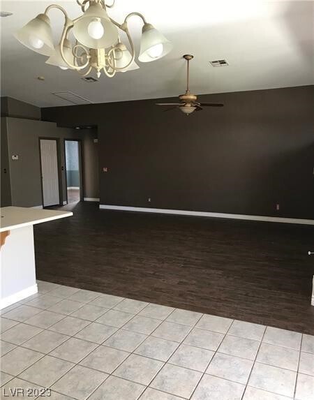 Foto del edificio - 329 Violetta Ave