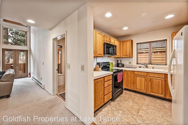 Building Photo - 2 br, 2 bath House - 170 Village Blvd  Unit 5