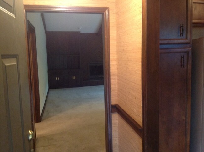 Building Photo - ASPEN PARK II! Upper End Near WFU!