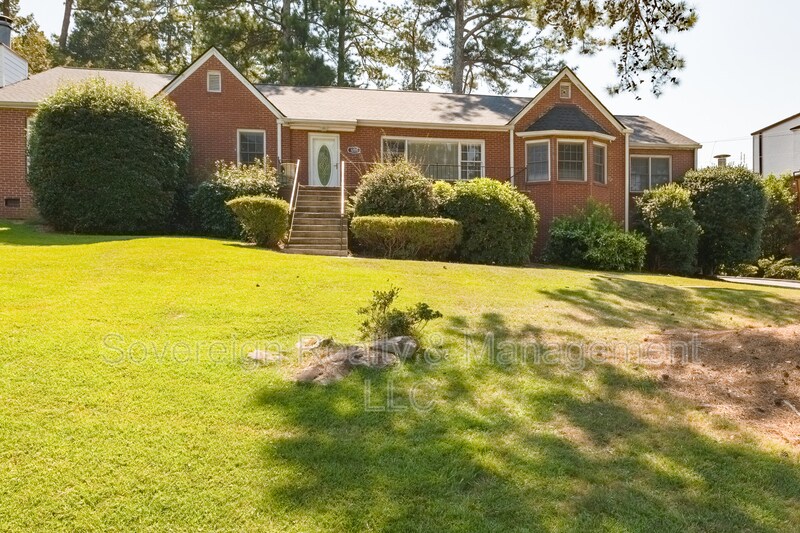 Primary Photo - 1205 Spring Valley Ln NE