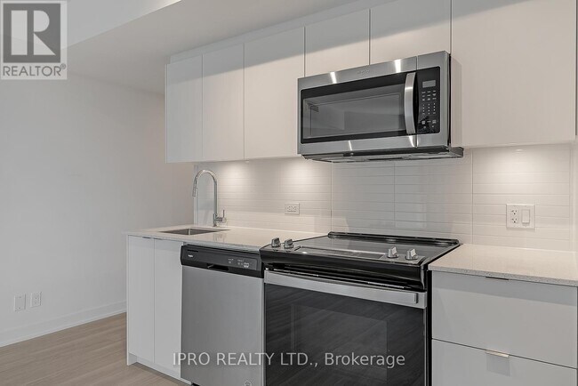 Building Photo - 30-630 Tretti Wy