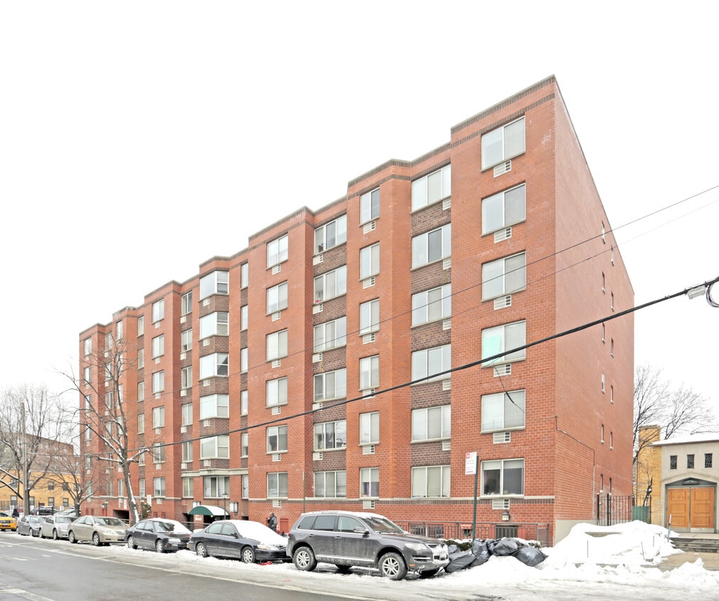 Primary Photo - 13849 Barclay Ave