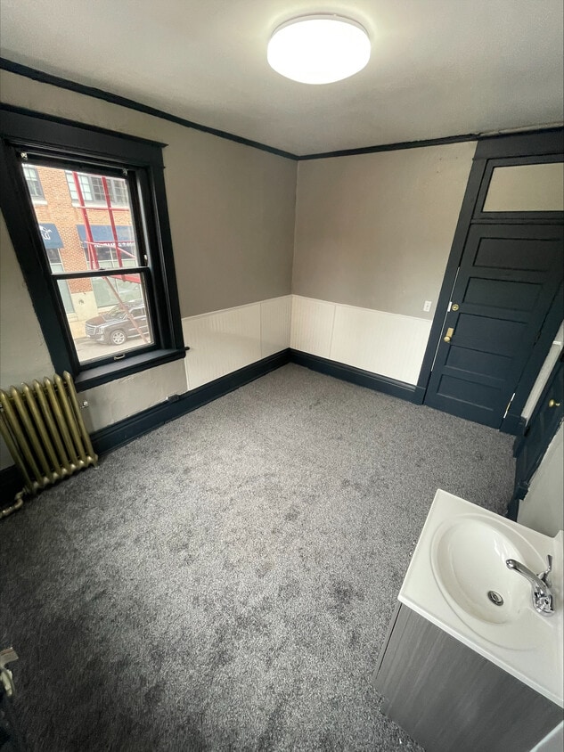 Primary Photo - 126 9th St E