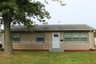 Building Photo - 7752 Catalpa Ave