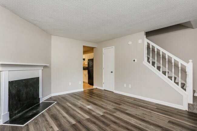 Building Photo - 1699 Winchester Way SE