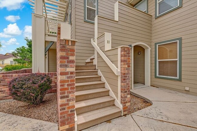 Building Photo - Modern 3-Bedroom North-End Condo Near Canyon View Park & Mesa Mall