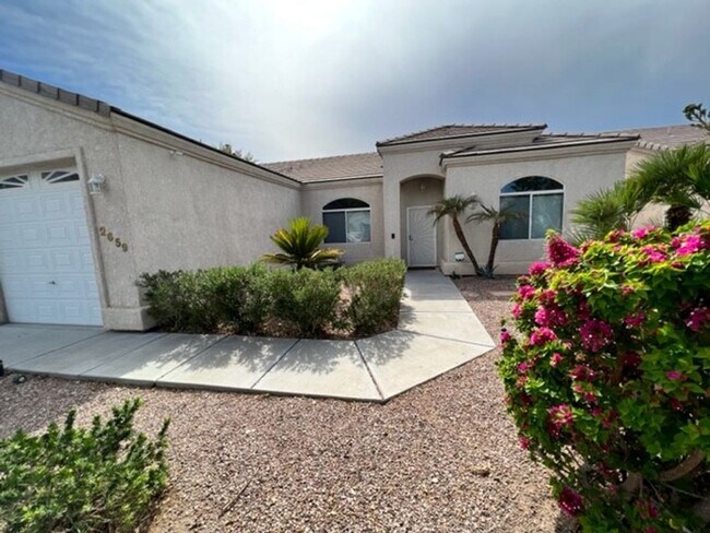 Foto del edificio - 3 BR LUXE Home-Walk to Colorado River, Golf & near Rotary Park.