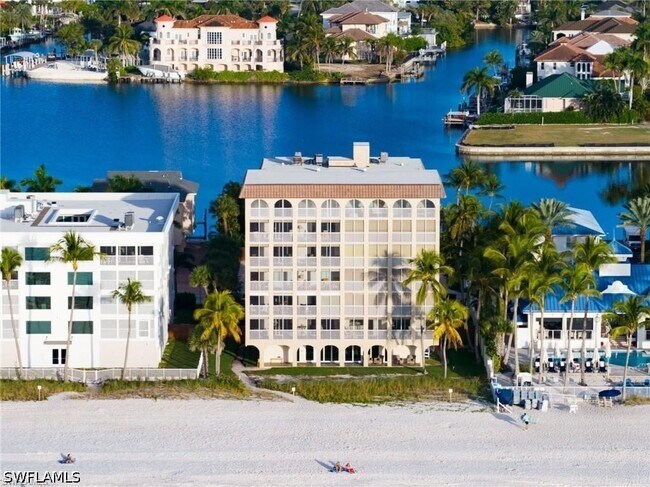 Foto del edificio - 9486 Gulf Shore Dr