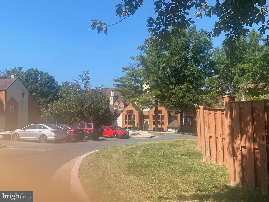 4954 Columbia Rd Unit 4, Columbia, MD 21044 Room for Rent in Columbia