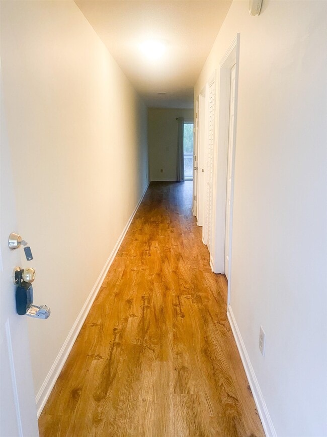 Building Photo - 1440 Blue Tree Ct