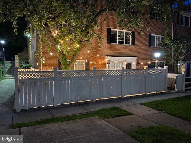 Foto principal - 1251 N Van Dorn St