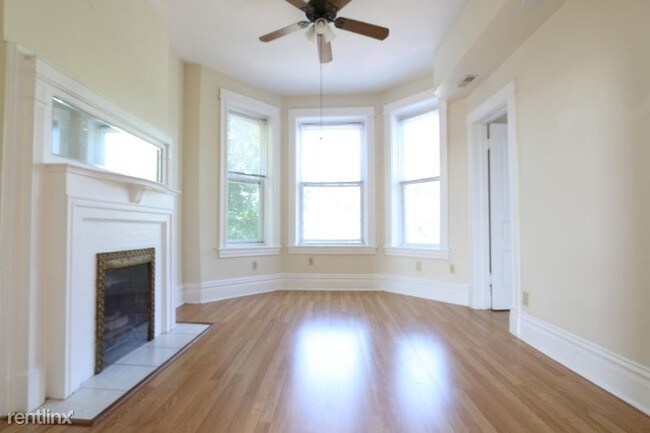 Building Photo - 3133 S Parnell Ave