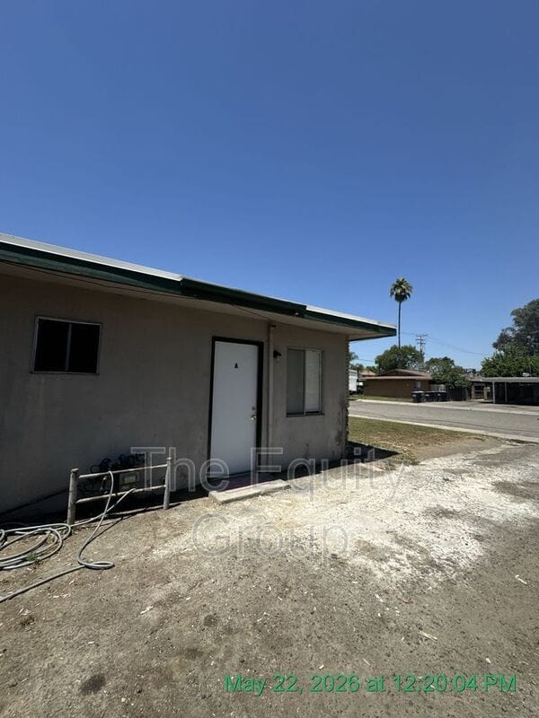 Building Photo - 513 E Myrtle Ave