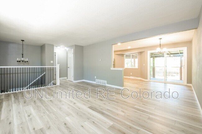 Building Photo - 8229 Chase Dr