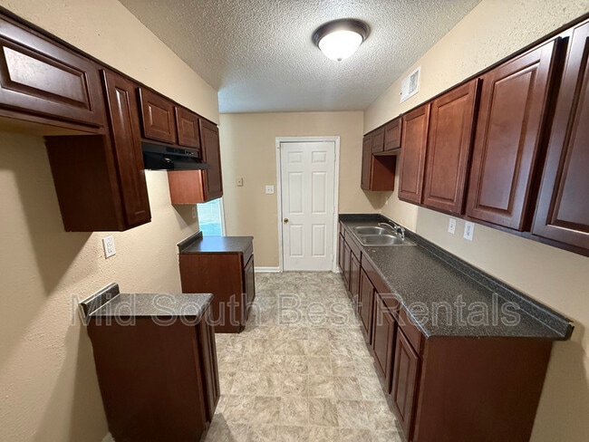 Building Photo - 4820 Applestone St