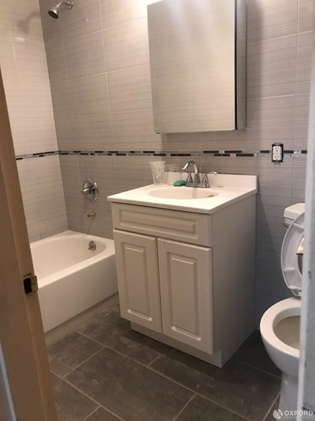 Primary Photo - 1492 Second Avenue