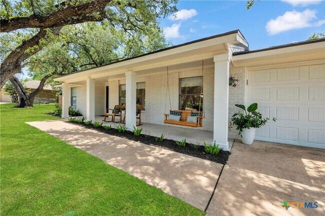 Foto del edificio - 513 Santa Clara Rd