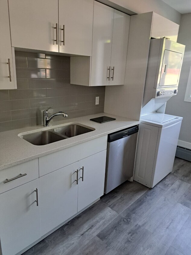 Photo principale - 11110-68 68 Ave NW