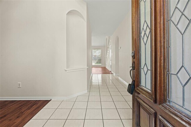 Foto del edificio - 1711 Abellfield Ln