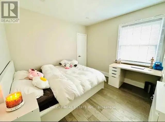 Building Photo - 133 Meadowvale Dr