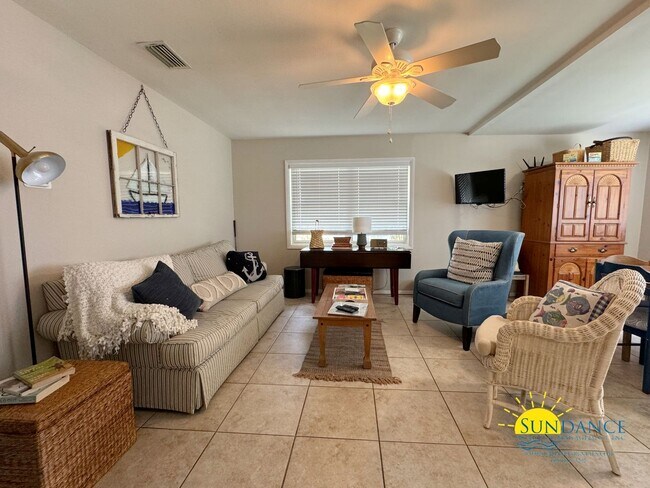 Foto del edificio - Furnished or Unfurnished 3-Bedroom in Valp...