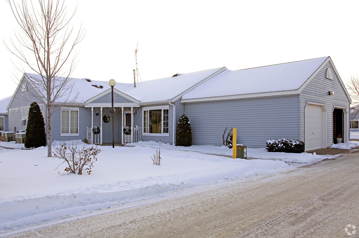 Park Villas Apartments in Waite Park, MN