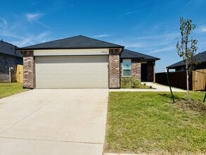 Building Photo - 5941 Bradford Pear Ln
