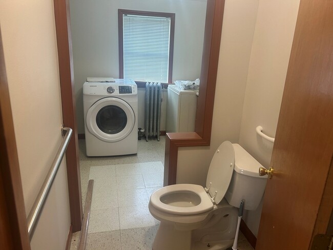 Foto del edificio - 1236 Mammoth Rd