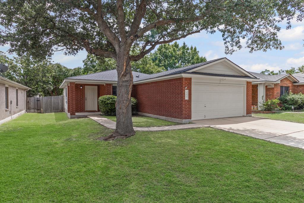 Primary Photo - 200 Stanford Dr