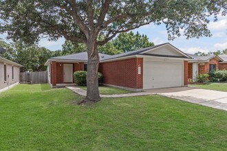 Building Photo - 200 Stanford Dr