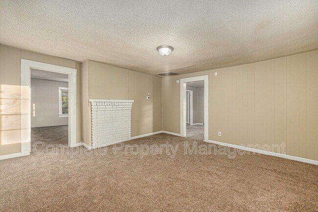 Foto del edificio - 10 Center St