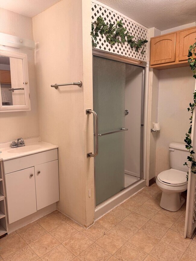 Foto del edificio - Great Post Falls Location!