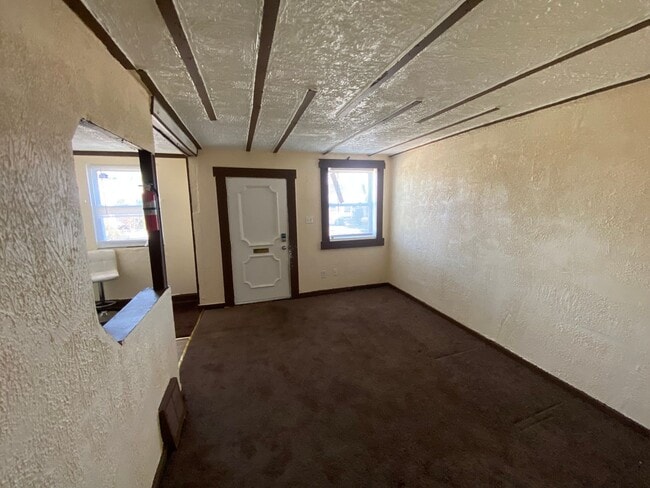 Foto del edificio - Charming 2-Bedroom Row Home in Sharon Hill