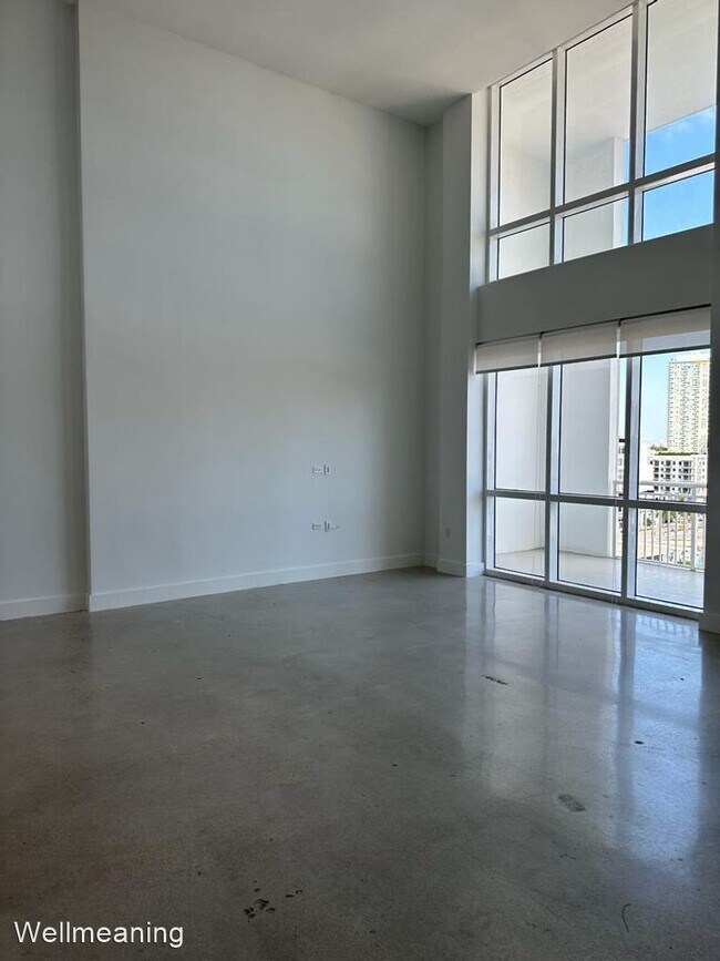 Building Photo - 1 br, 2 bath House - 2700 N Miami Ave Unit...