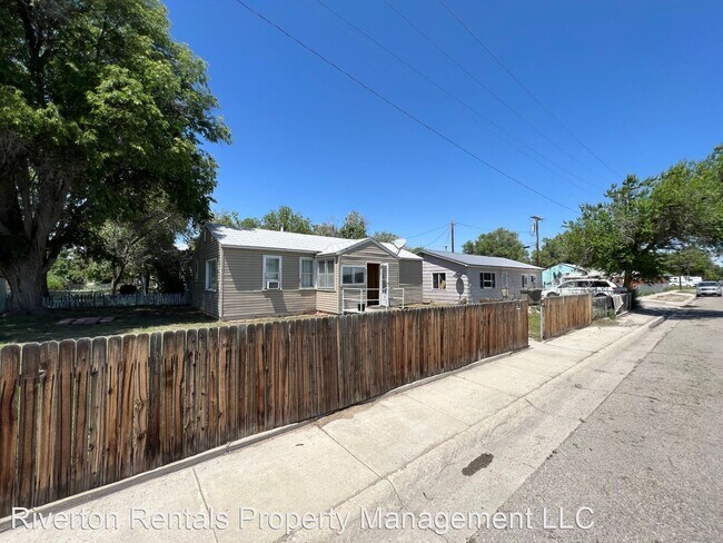 Foto del edificio - 2 br, 1 bath House - 602 N 12th St E