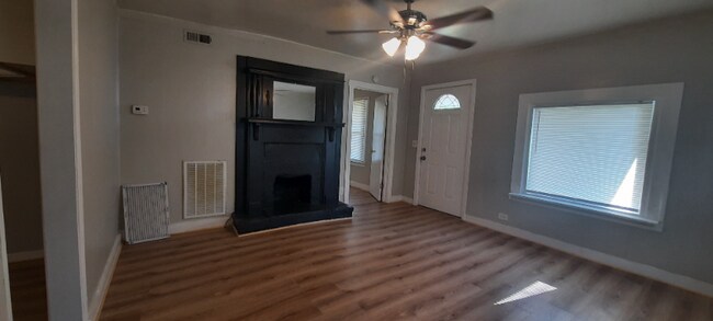 Foto del edificio - 1610 24th Ave N