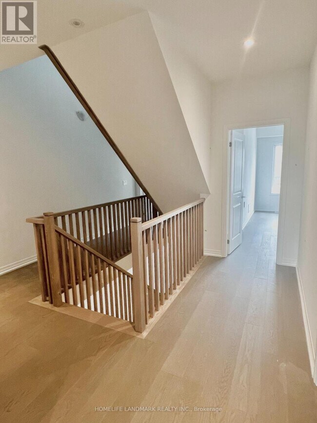 Building Photo - 12 Yans Way