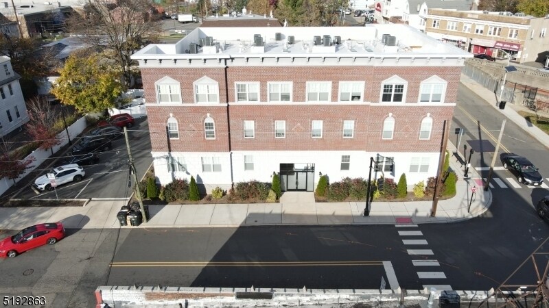 Primary Photo - 7 Myrtle St