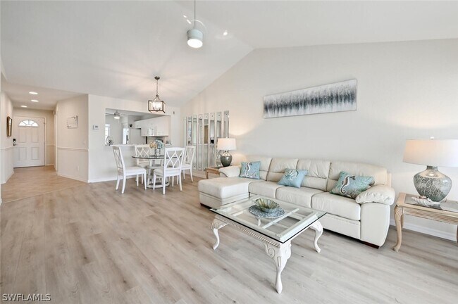 Foto del edificio - 515 Gabriel Cir